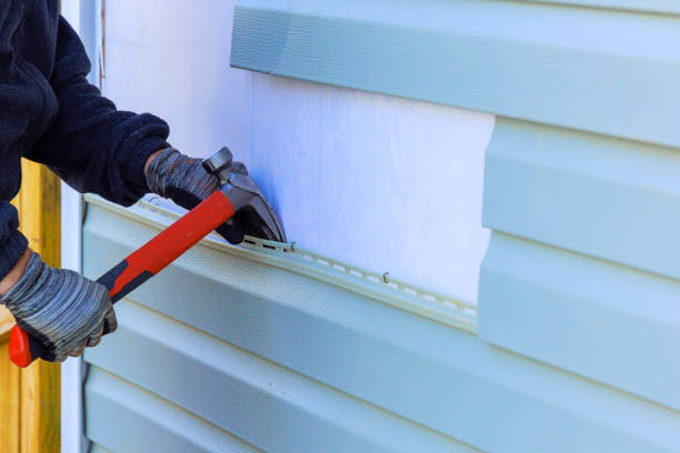Trusted Storm Damage Siding Repair service in Saint Leo, FL - Creative Siding